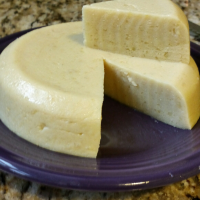 Our favorite sliceable, meltable vegan cheese